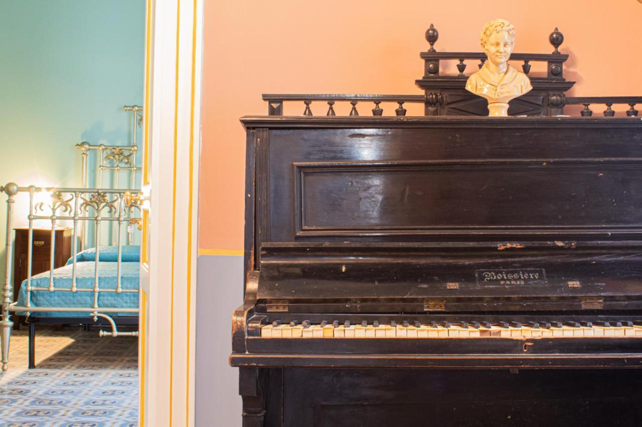 Dimora Lecerf Hotel Палермо Екстериор снимка