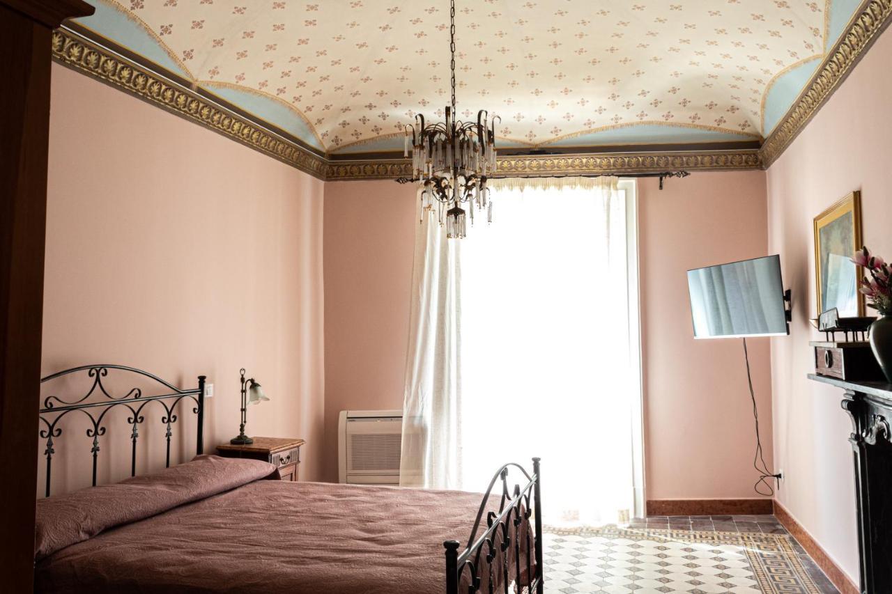Dimora Lecerf Hotel Палермо Екстериор снимка