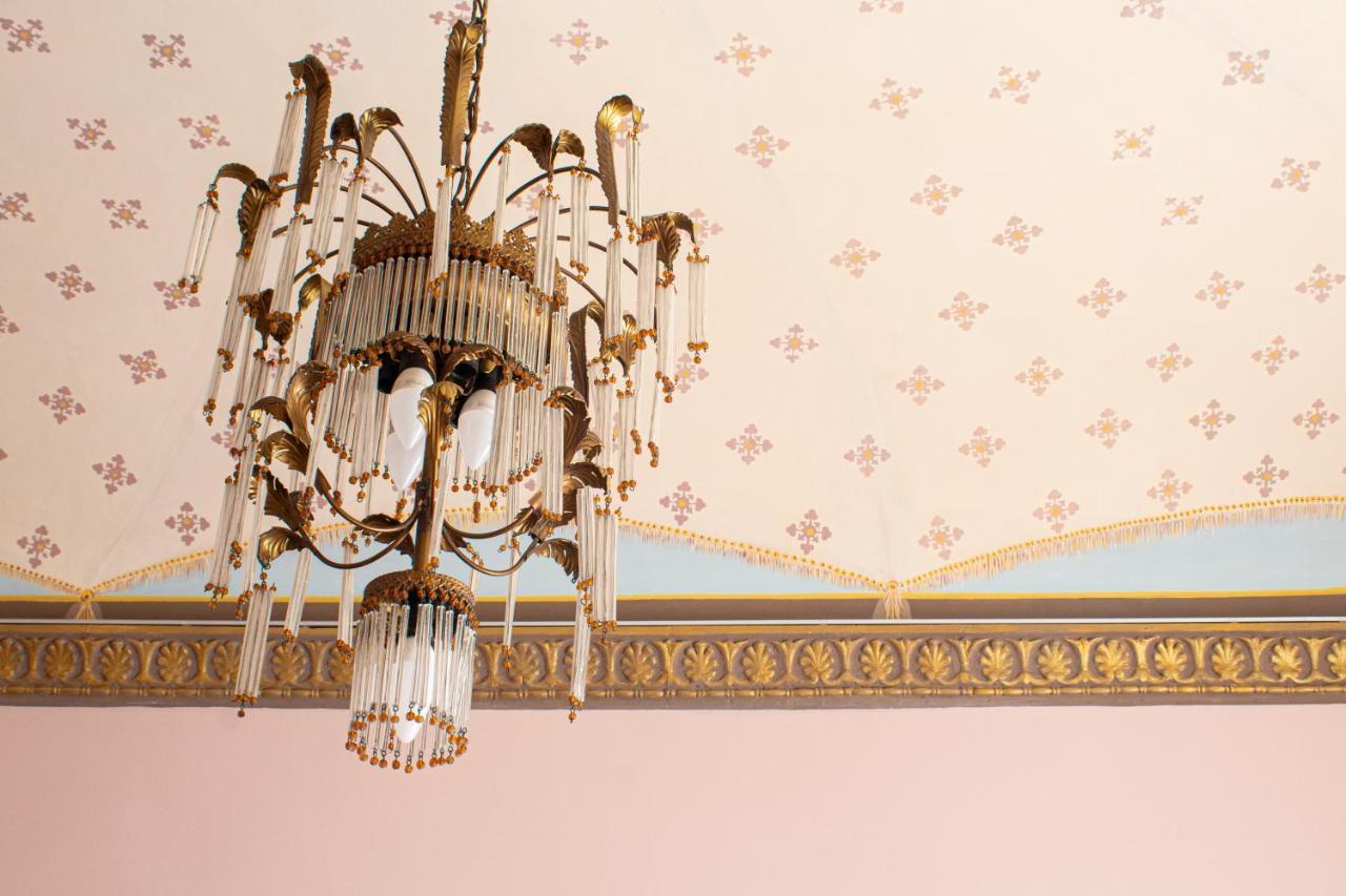 Dimora Lecerf Hotel Палермо Екстериор снимка