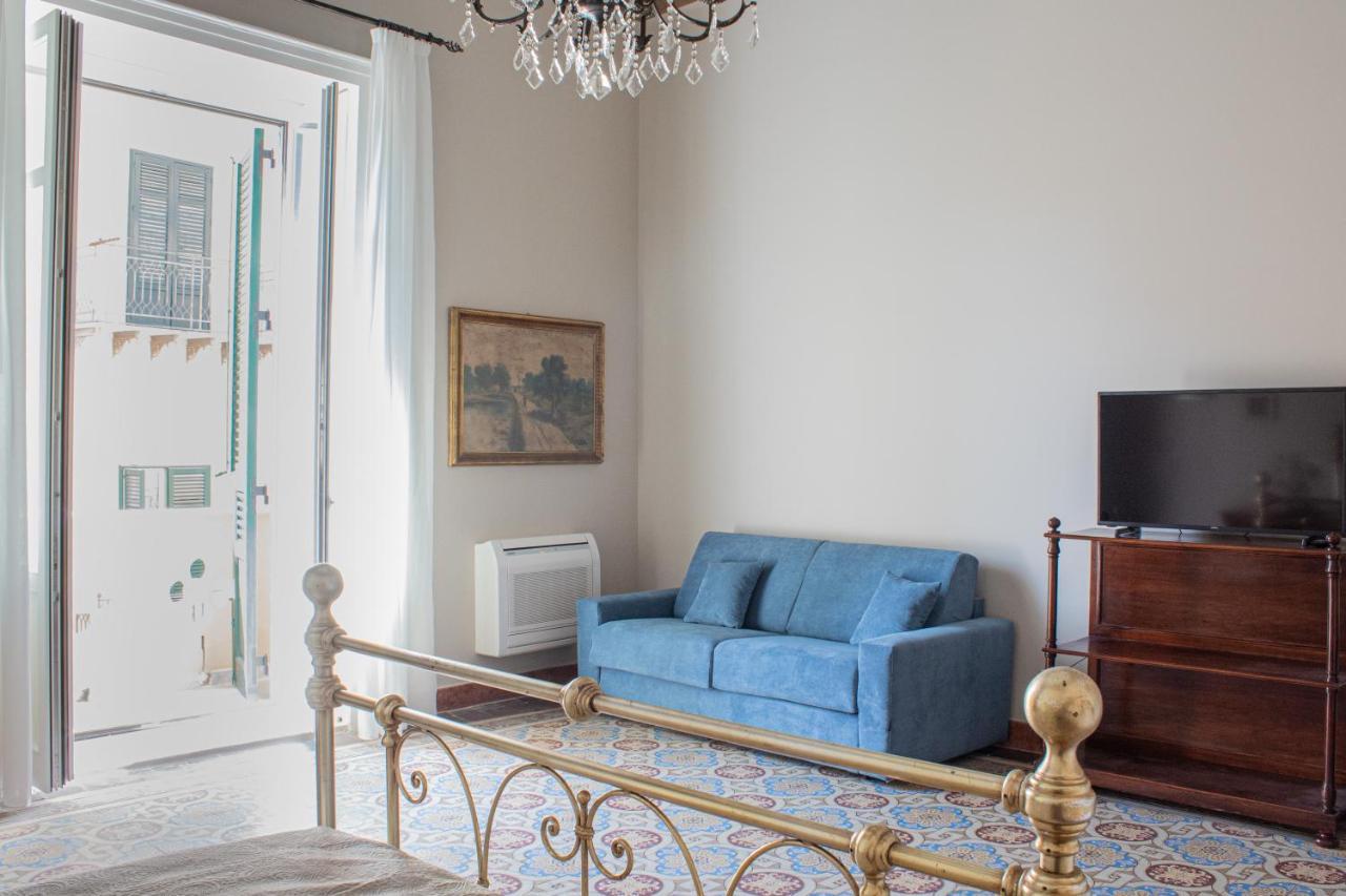 Dimora Lecerf Hotel Палермо Екстериор снимка