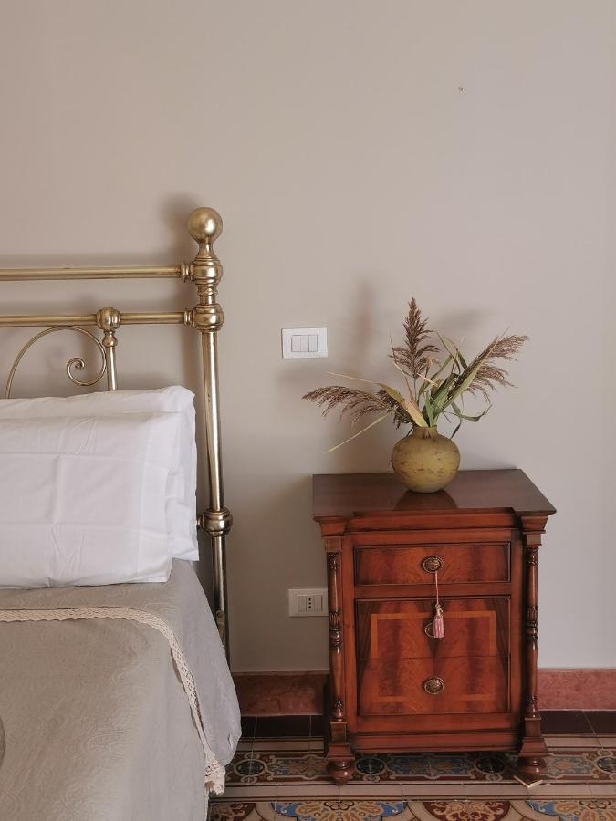 Dimora Lecerf Hotel Палермо Екстериор снимка