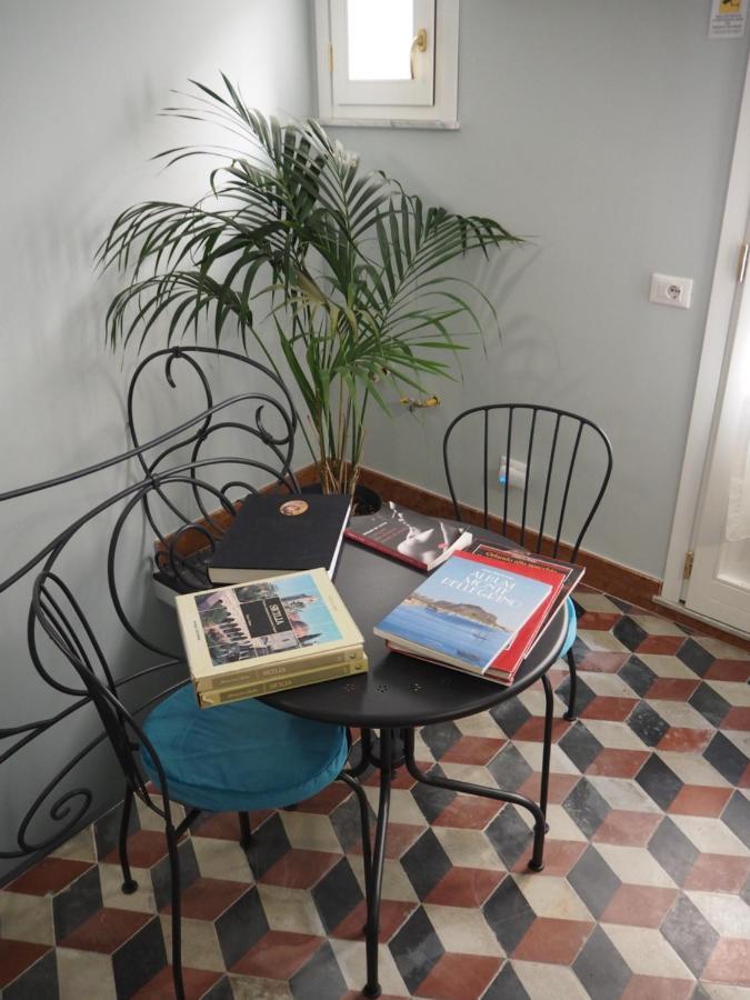 Dimora Lecerf Hotel Палермо Екстериор снимка