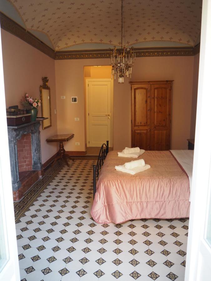 Dimora Lecerf Hotel Палермо Екстериор снимка