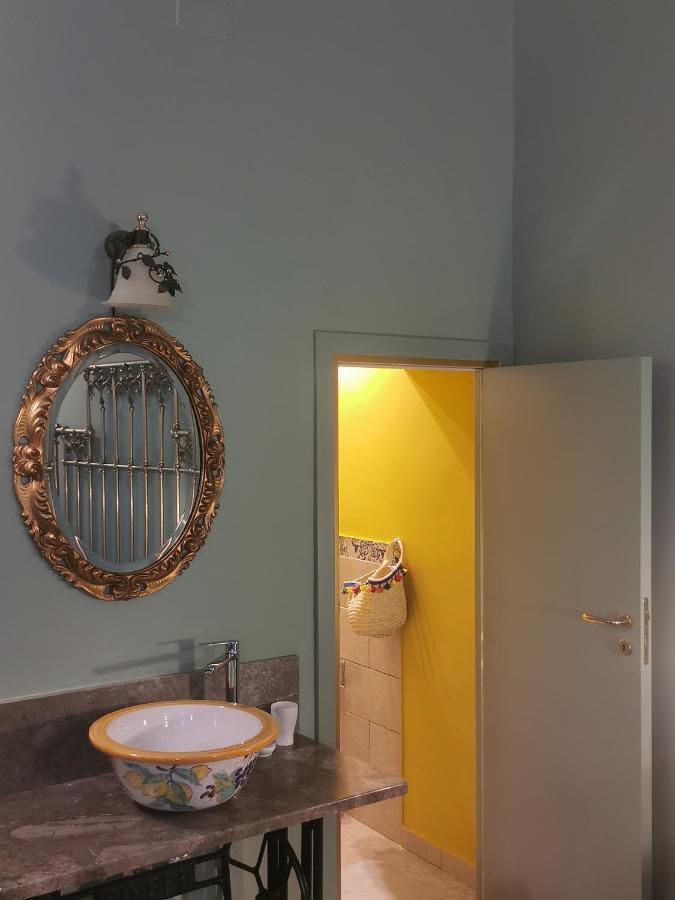Dimora Lecerf Hotel Палермо Екстериор снимка